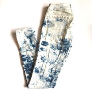 Acid washed American eagle jegging in size 2 reg
